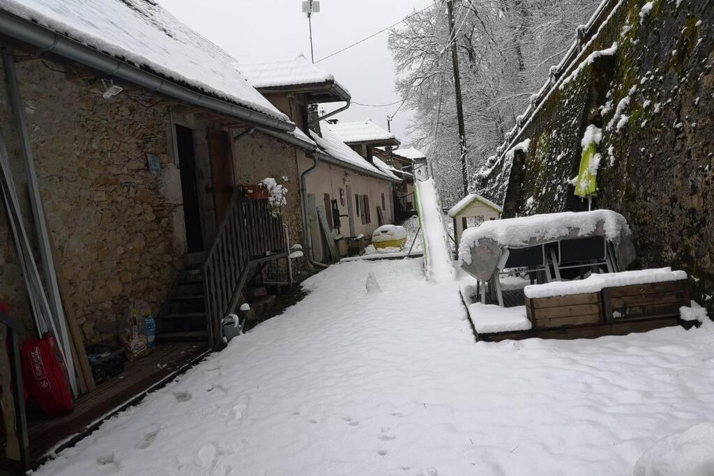 Le Portougais, Chalet A Chanaz, La Petite Venise Savoyarde Dış mekan fotoğraf