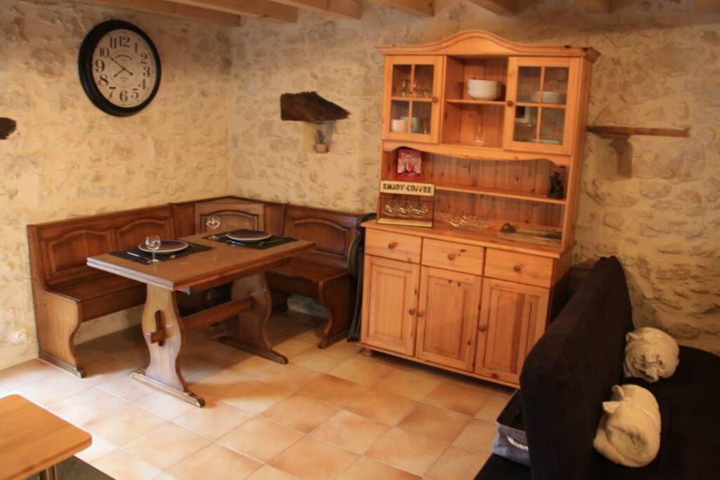 Le Portougais, Chalet A Chanaz, La Petite Venise Savoyarde Dış mekan fotoğraf